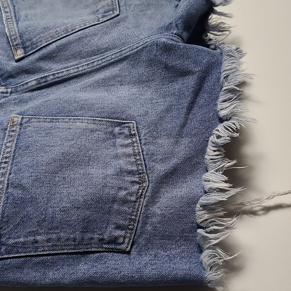 ALL SAINTS Remi Cut Off Frayed Distressed Light/Med Wash Denim Shorts Size 28 - Picture 13 of 15